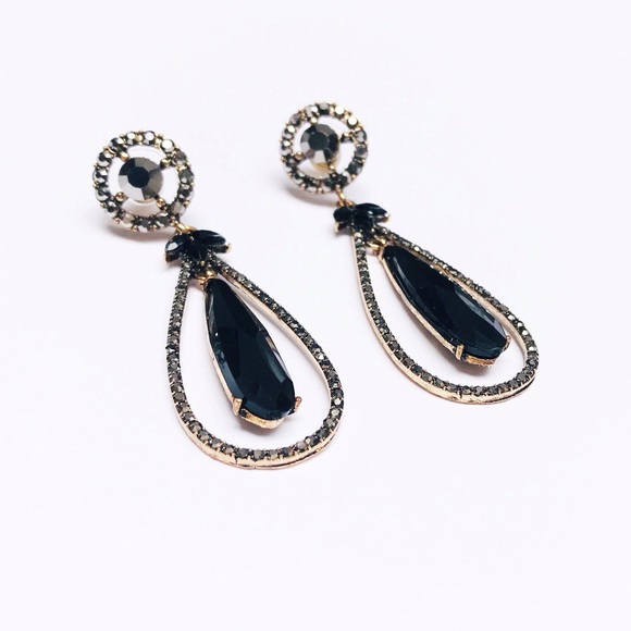 Black stone dangling earrings - Picture 4 of 8